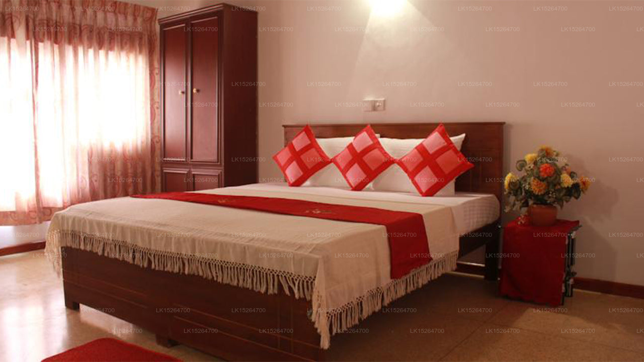 Guest Ryan, Katunayake