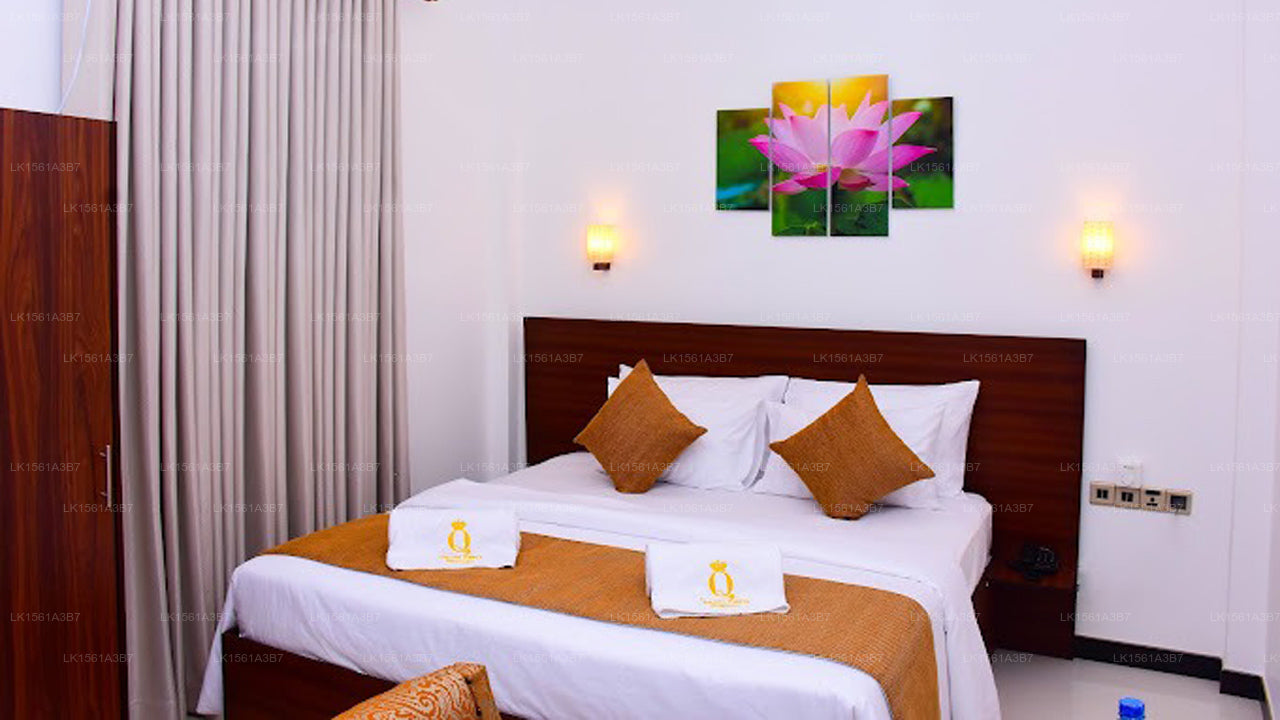 Negombo New Queen's Palace