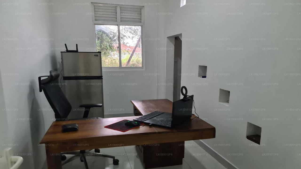 Ceylon Lodge - Lufthavnstransit Hotel & Vandrehjem, Negombo