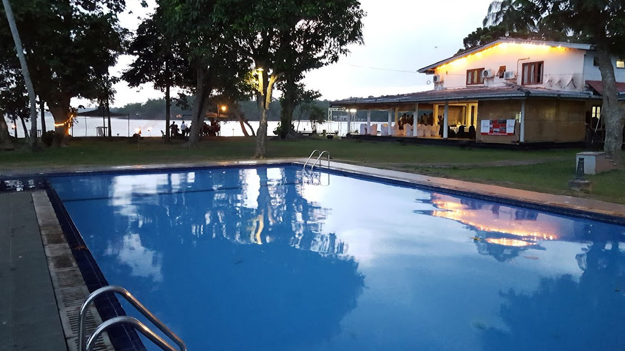 Club Penthouse Island Resort, Piliyandala