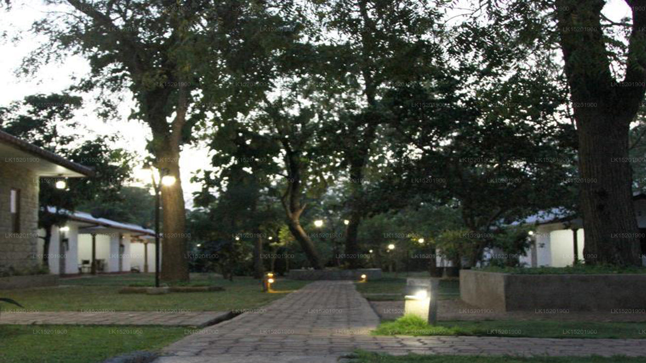 Hotel Clauria, Kataragama