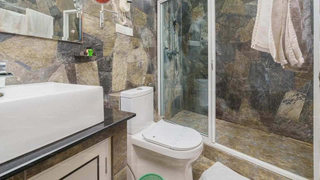 Hotel Travellers Nest, Kandy