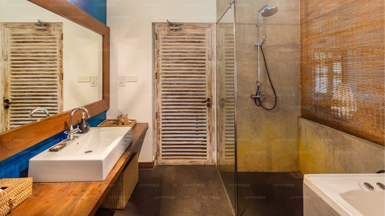 Roman Beach, Hikkaduwa