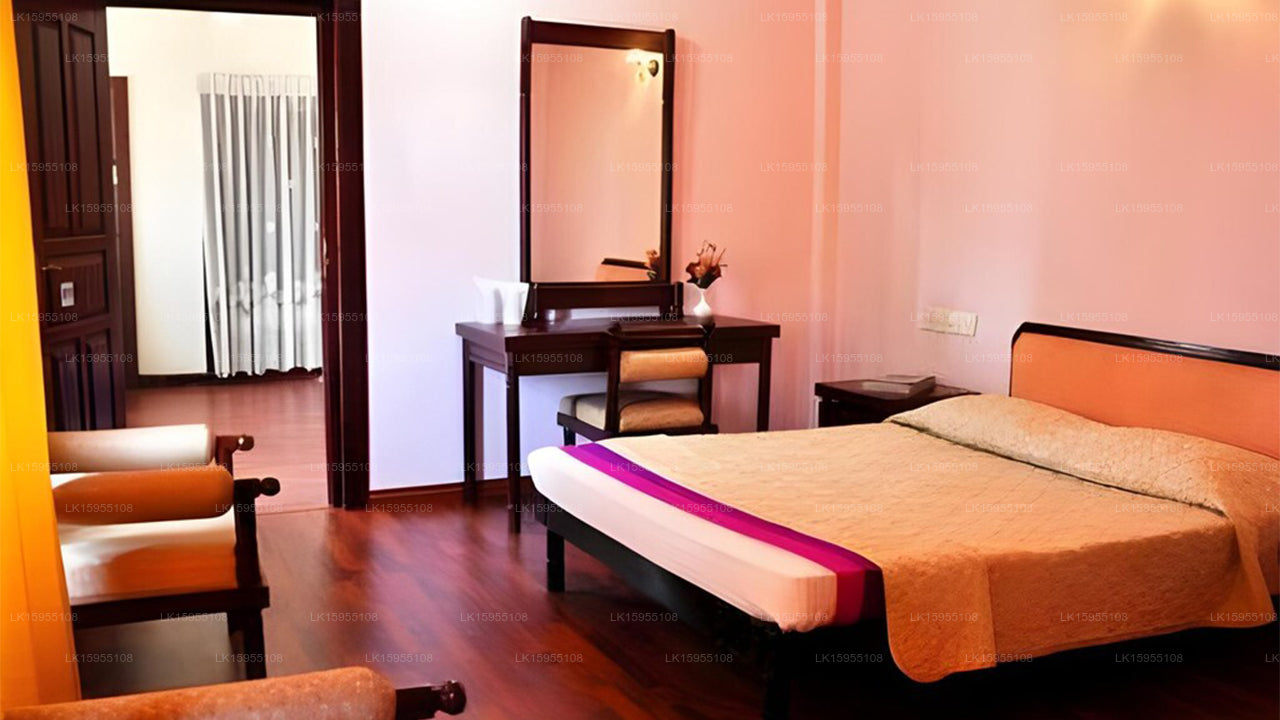 The Palace Hotel, Negombo