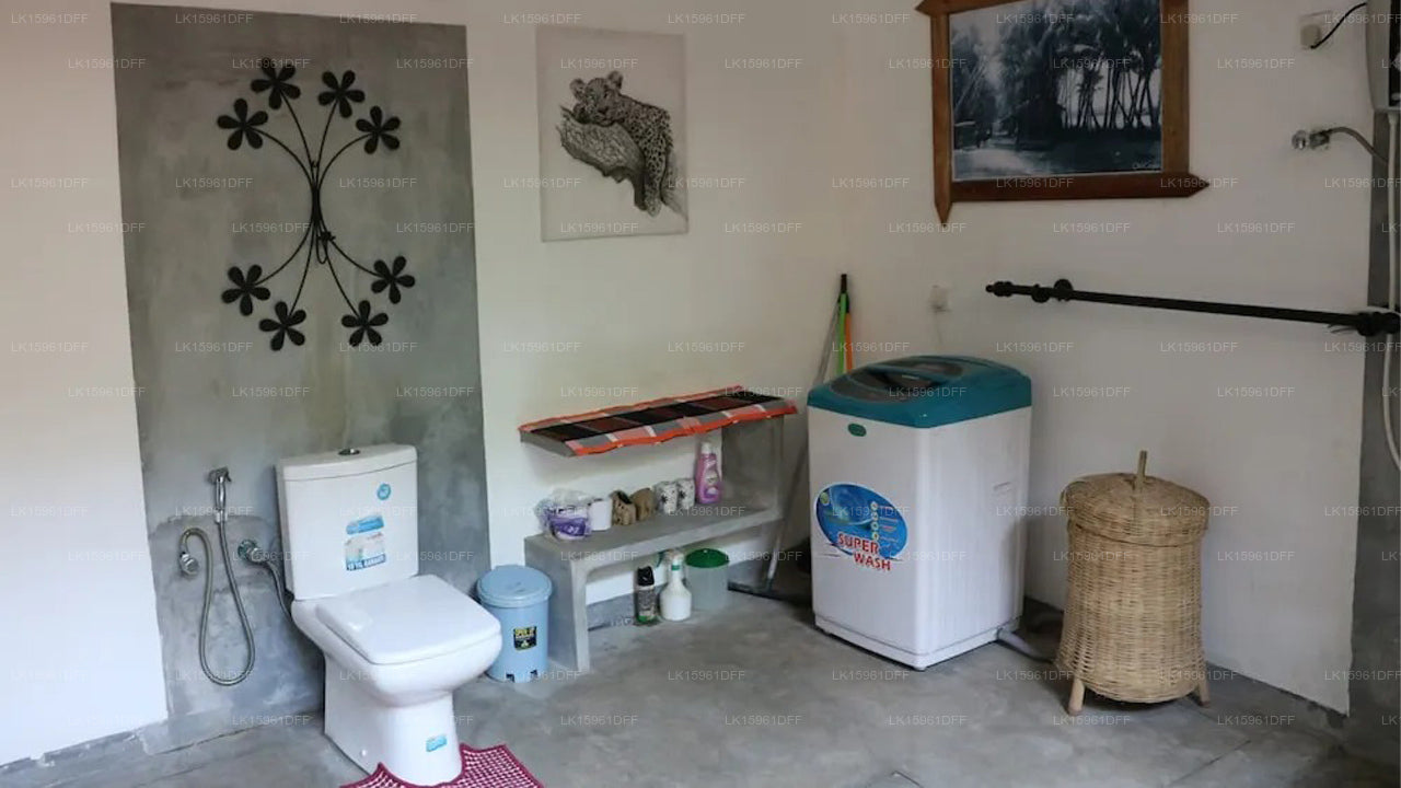 Whispering Ocean,Panadura