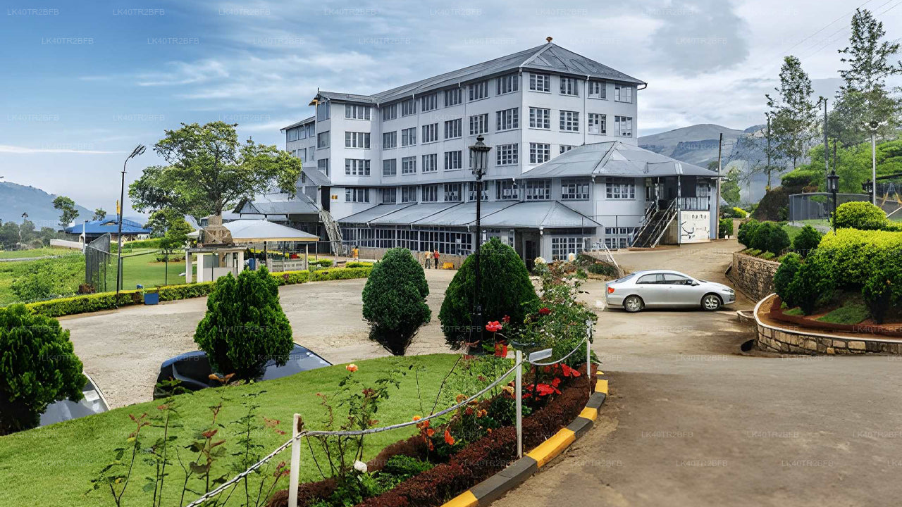 Naturskøn privat transport fra Nuwara Eliya til Kandy med sightseeing