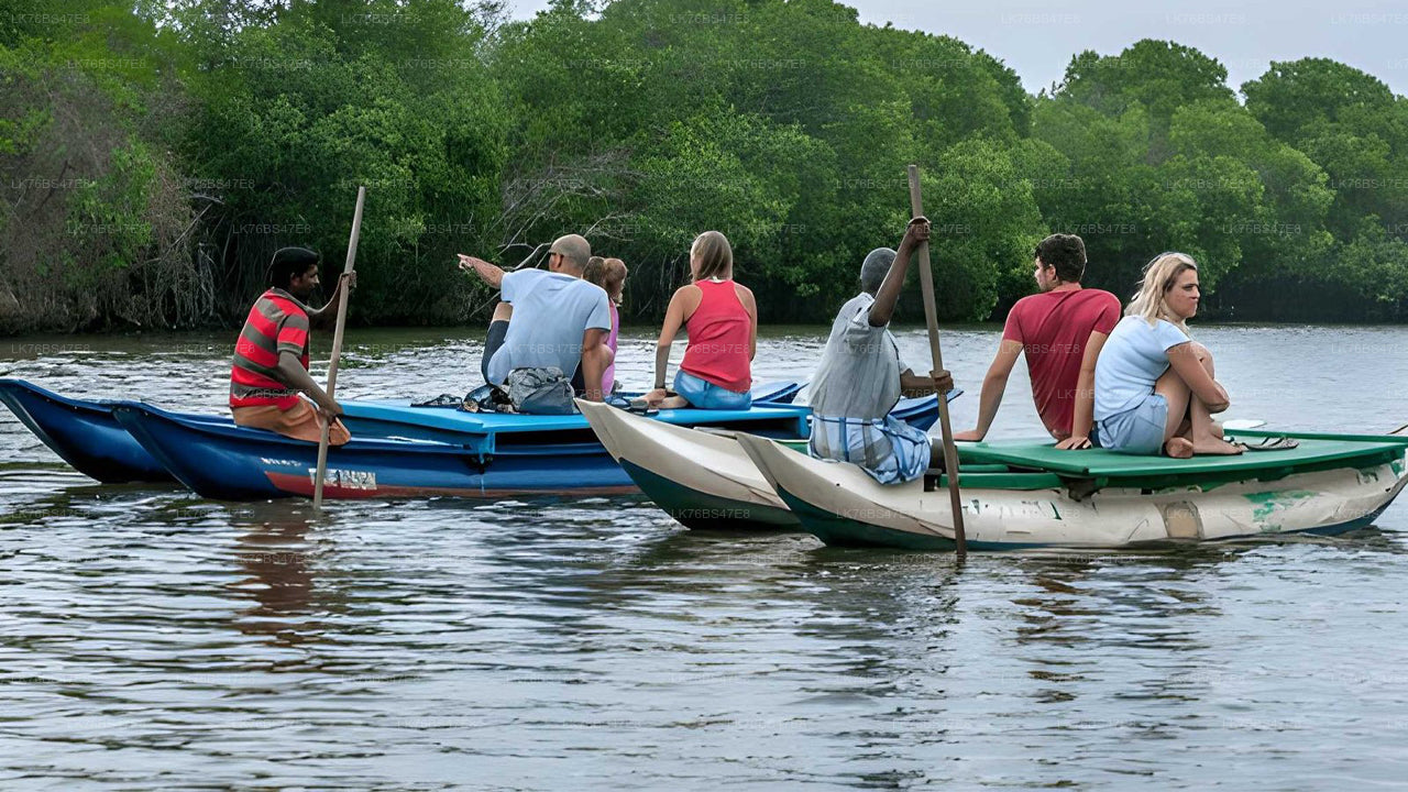 Guidet traditionel Thoni-tur i Pasikudah-lagunen