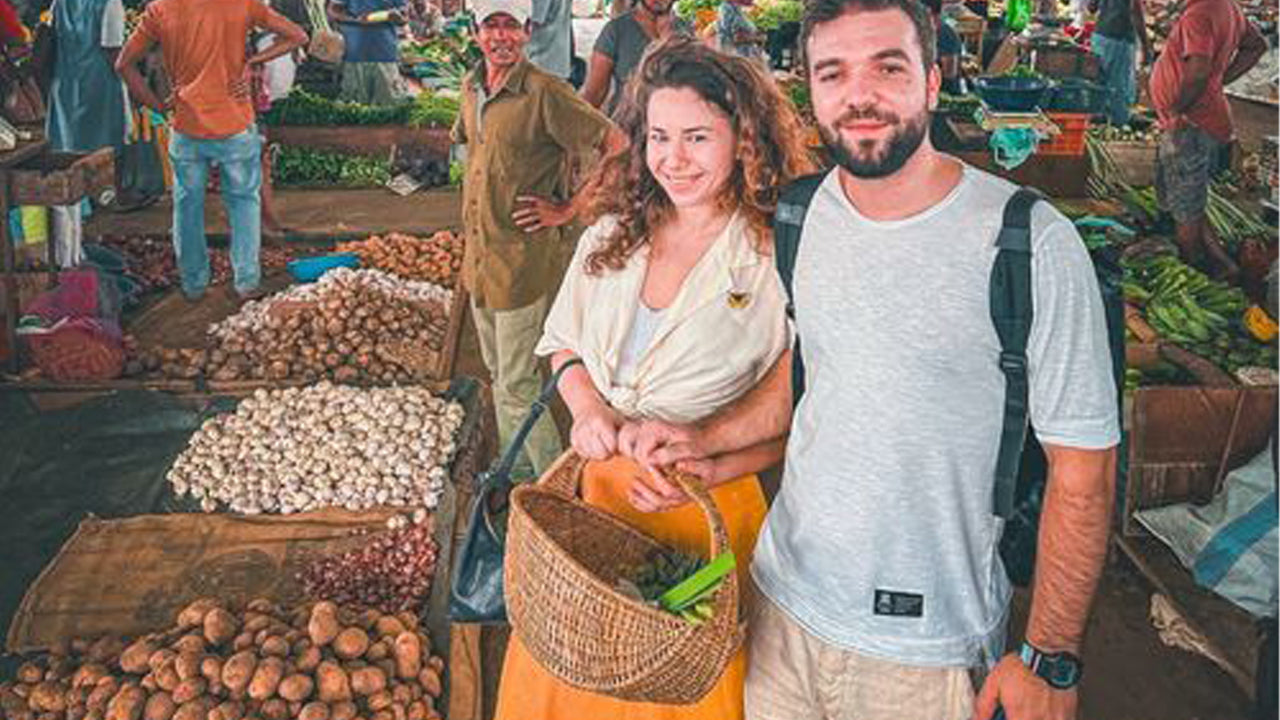 Markedstur og madlavningskursus fra Colombo