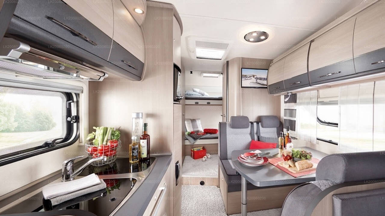 Udlejning af chaufførdrevet autocamper (Hobby Siesta A70 GM)