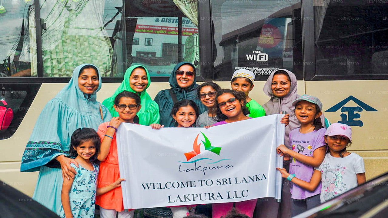 Colombo Lufthavn (CMB) til Udawalawe City Private Transfer