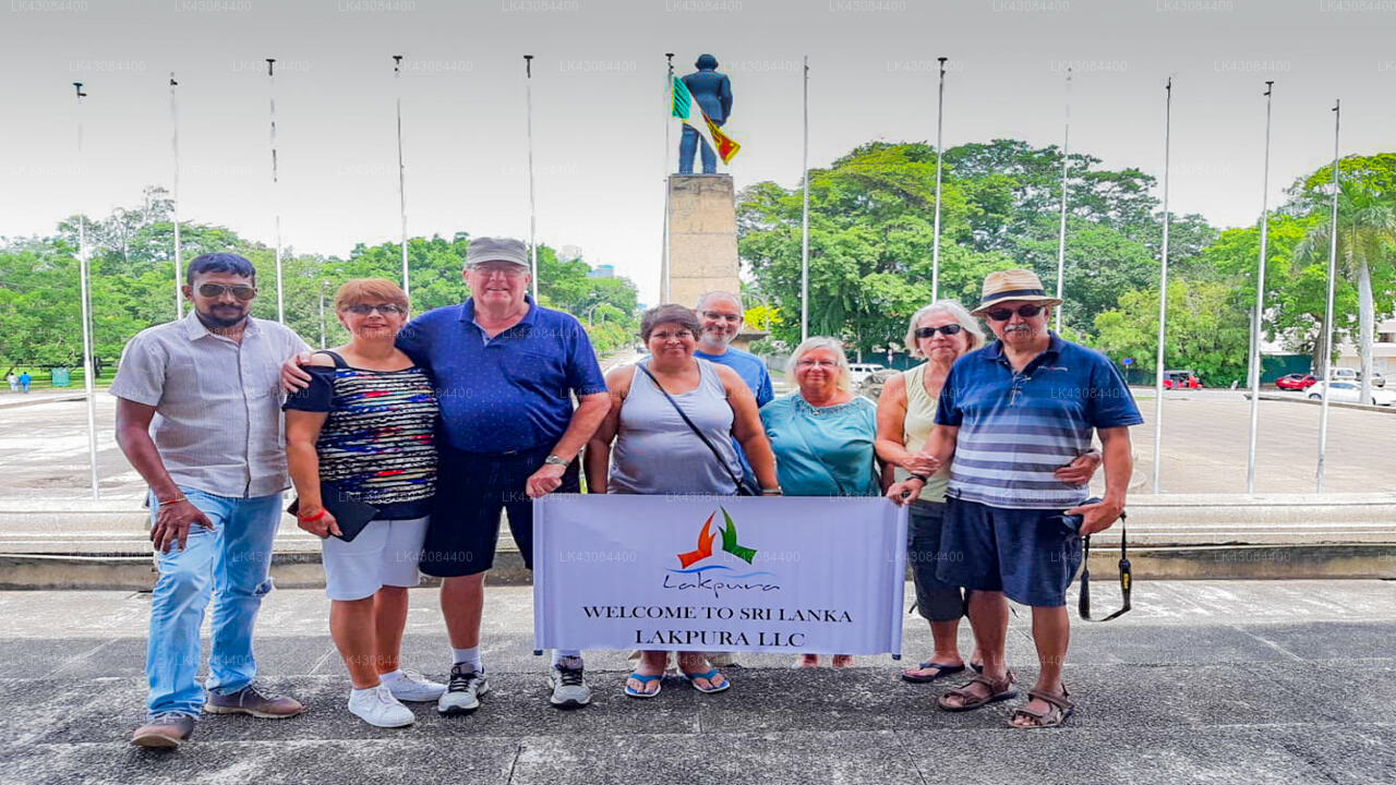Transfer between Colombo Airport (CMB) and Rocco's Hotel, Arugam Bay
