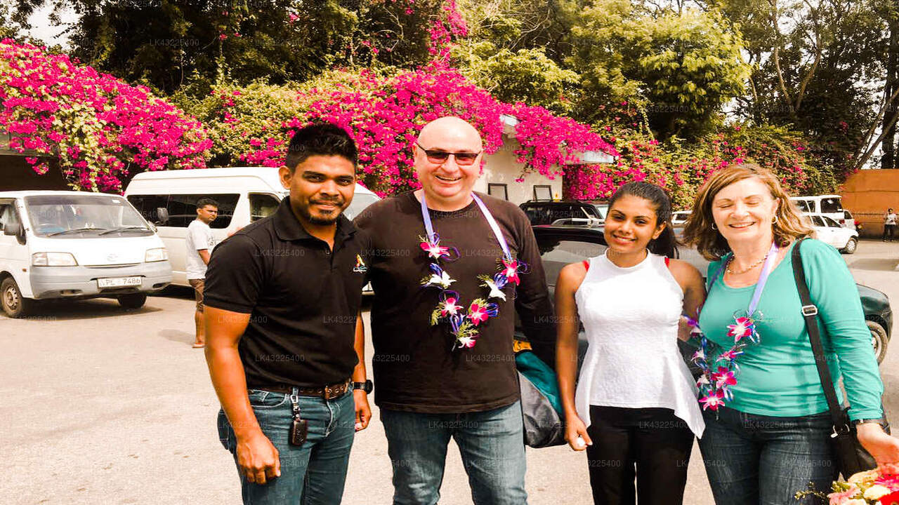 Transfer between Colombo Airport (CMB) and Lespri Grand, Negombo