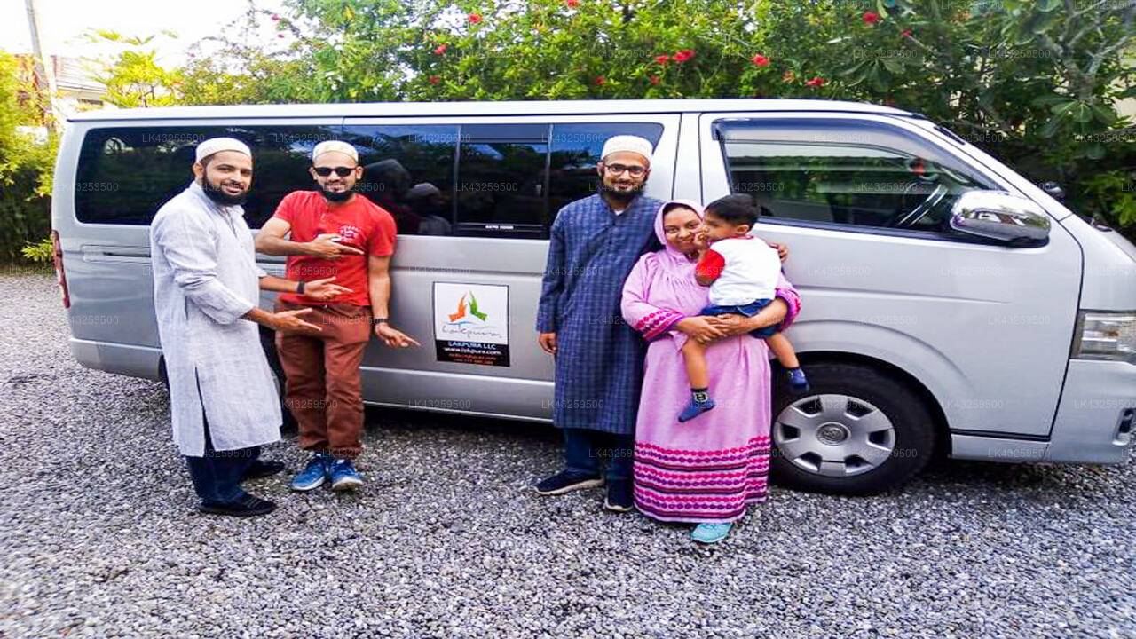 Transfer between Colombo Airport (CMB) and Silver Beach, Trincomalee