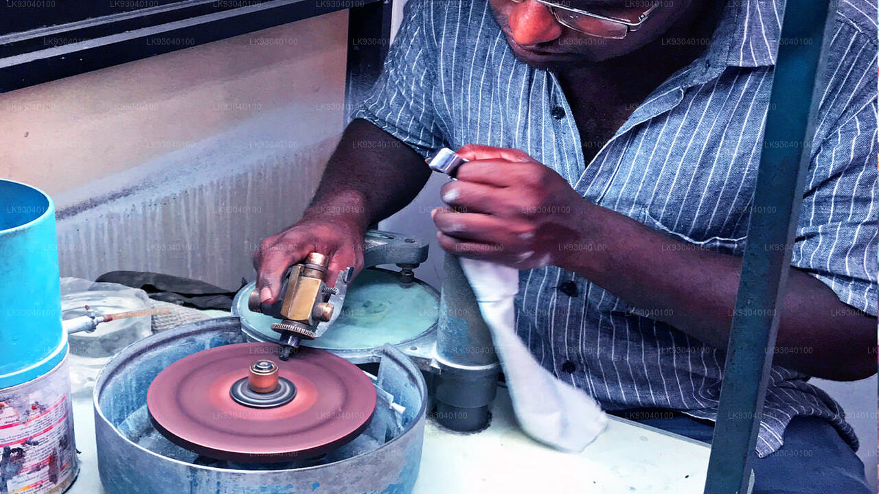 Ædelstens- og smykkeværksted fra Mirissa