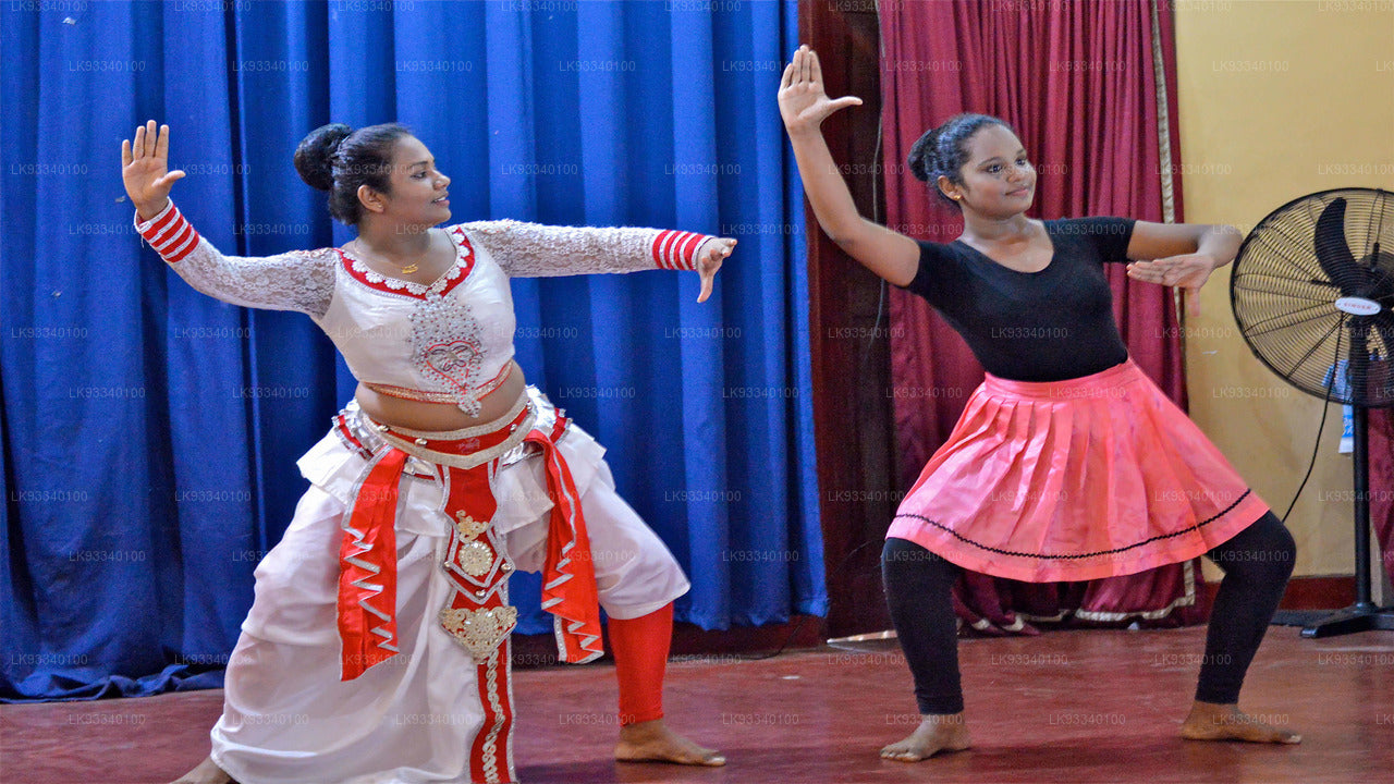 Traditionel danseoplevelse fra Panadura